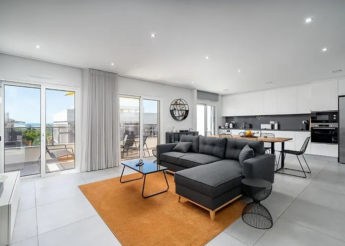 Ocean View Rooftop Paradise, Tavira 카바나스데타비라