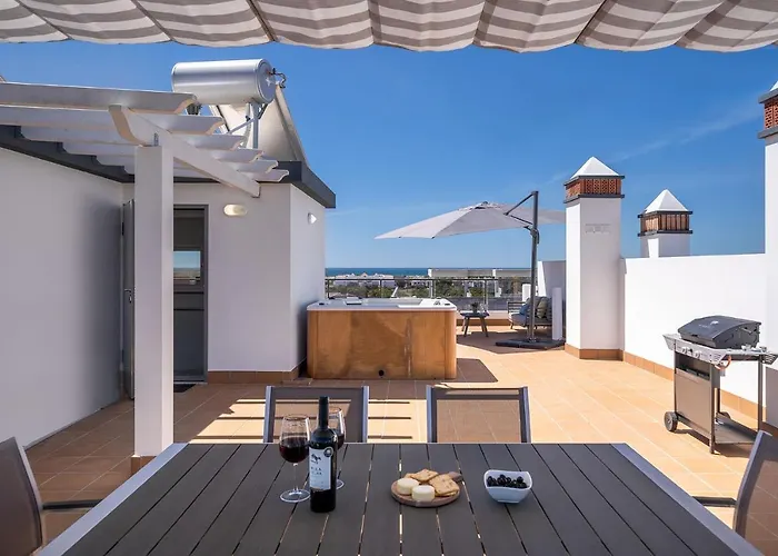 Ocean View Rooftop Paradise, Tavira * 카바나스데타비라