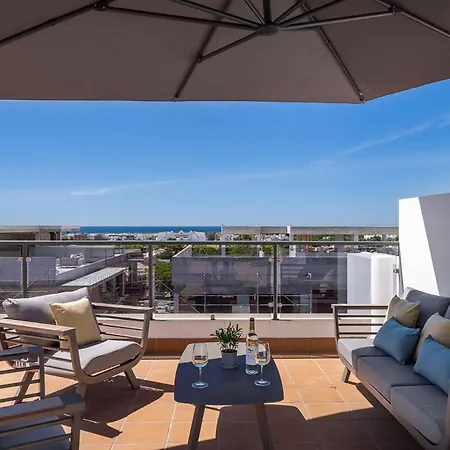 Ocean View Rooftop Paradise, Tavira Appartement *
